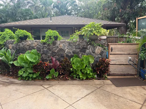 2620 Kanakanui Rd, Kihei, HI 96753