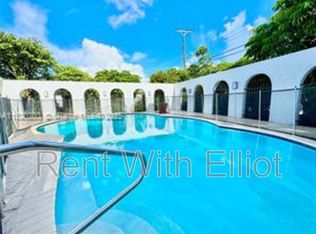 4905 Harrison St, Hollywood, FL 33021