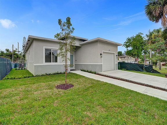 3rd image of 2909 NW 8th Pl