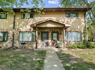 72 S Ruga Ct, Addison, IL 60101