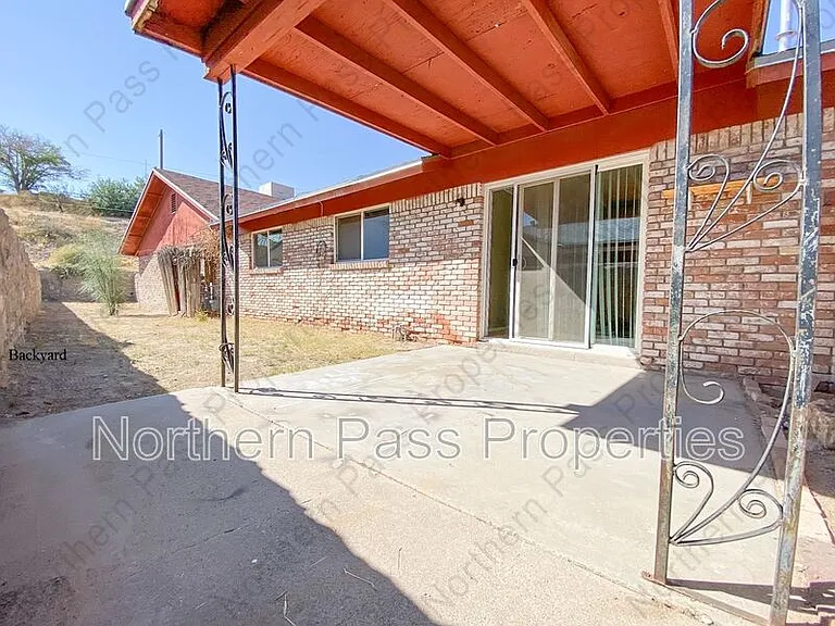 6435 Pizarro Dr — Photo 13