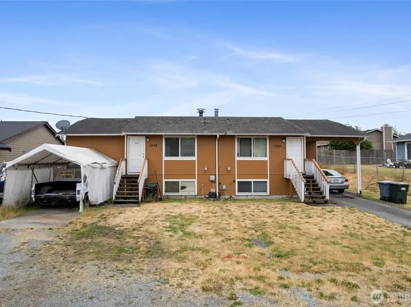 1208 111th Street S, Tacoma, WA 98444