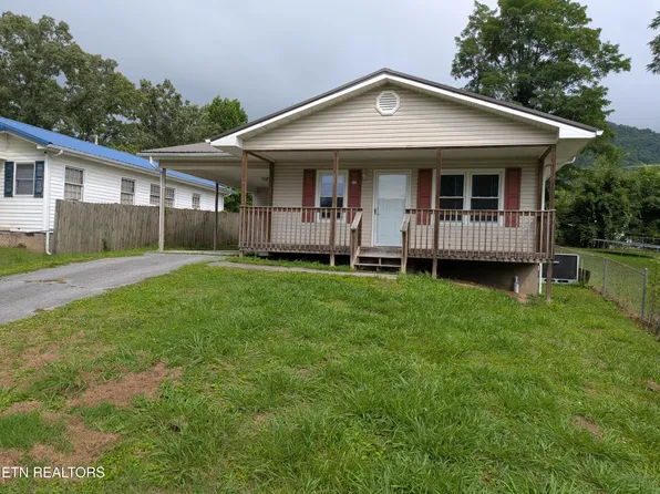 712 W Walden St, La Follette, TN 37766