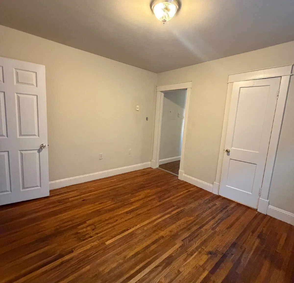 1 bed, 1.0 bath, $995 — Photo 3