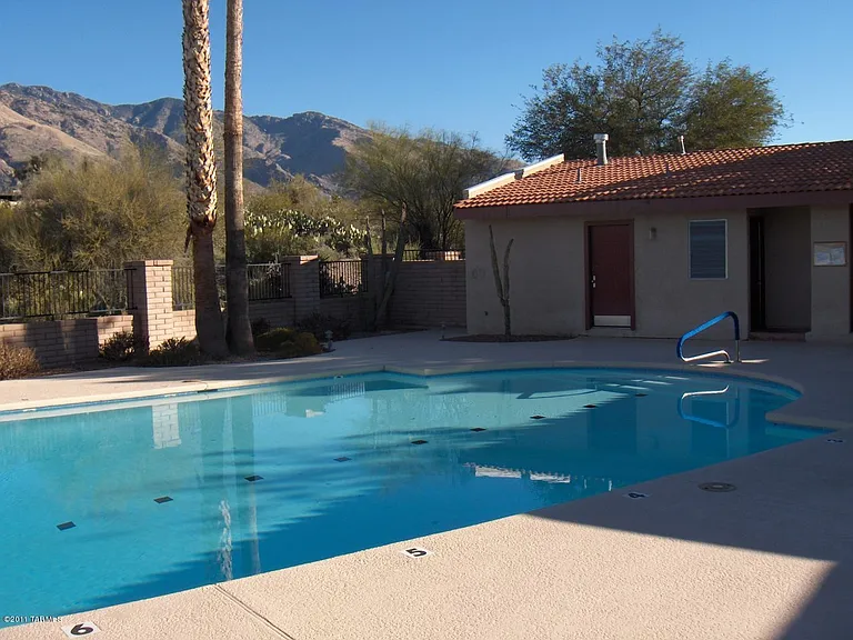 5602 N Camino Del Sol — Photo 29