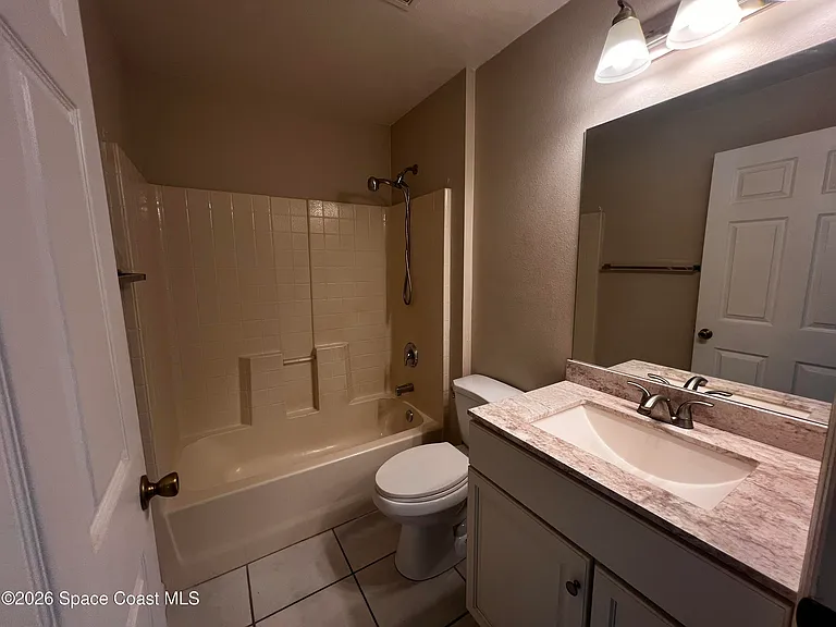 223 Aquarius Ave SE — Photo 9