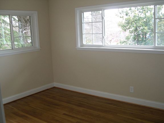 4th image of 615 N Spring St APT 2