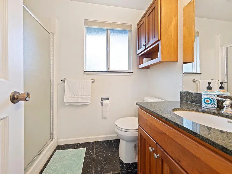 14717 SE 15th Pl — Photo 10