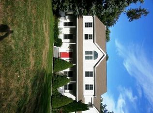3010 Farm Walk Rd, Yorktown Heights, NY 10598