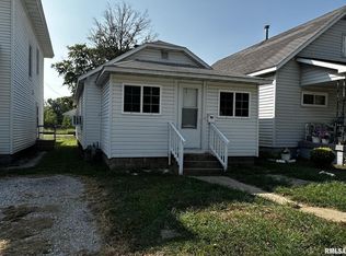 718 S Locust St, Centralia, IL 62801