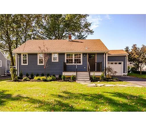 64 Townsend St photo 1