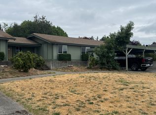 4452 Almira Dr, Bremerton, WA 98310
