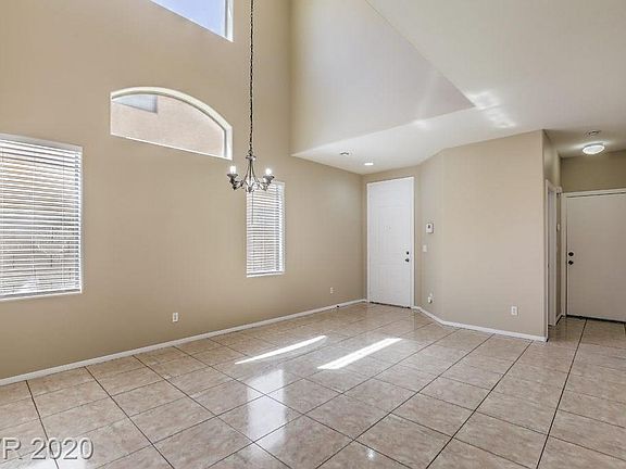 5th image of 6351 Strongbow Dr