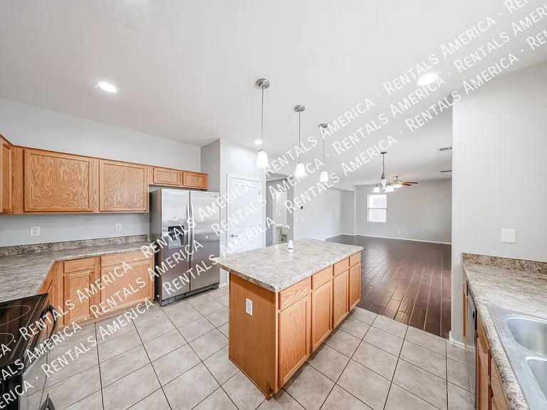 4563 E Oxford Ln — Photo 13