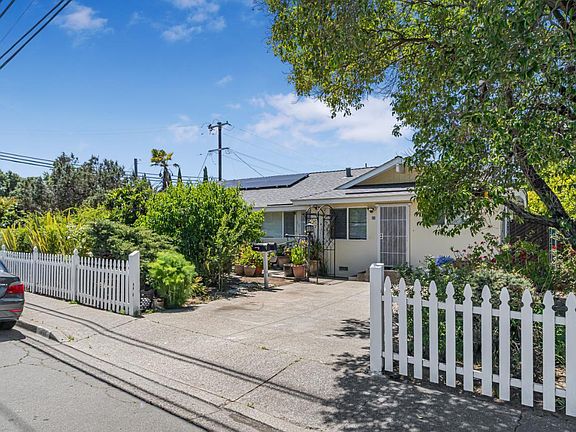 3rd image of 1801 Corby Avenue