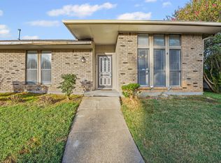 1340 Grand Teton Dr, Desoto, TX 75115