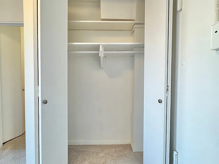 142-27 Barclay Ave #6A — Photo 4