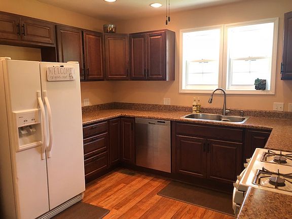 Kitchen - LOTS of storage
