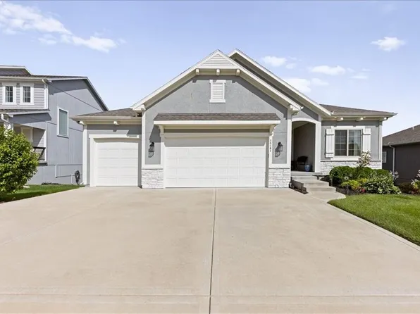 18161 Hauser St, Overland Park, KS 66013