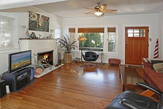 2nd image of 1626 De La Vina St