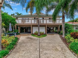 17714 1st St E, Redington Shores, FL 33708