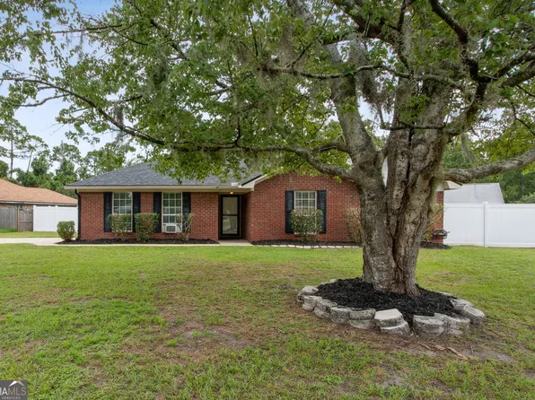 51 Silver Fox Dr, Saint Marys, GA 31558