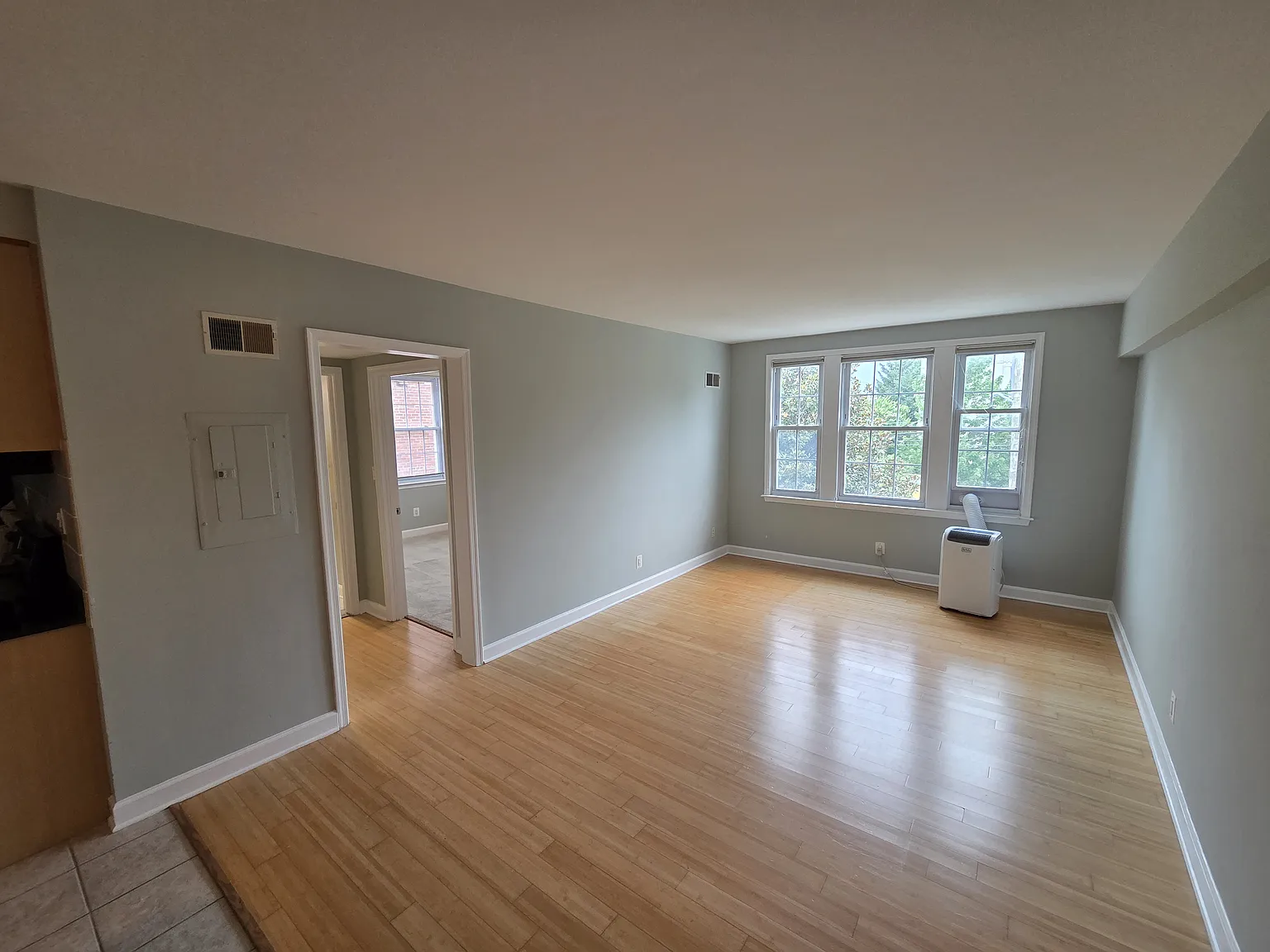 1 bed, 600 sqft, $1,545 — Photo 3
