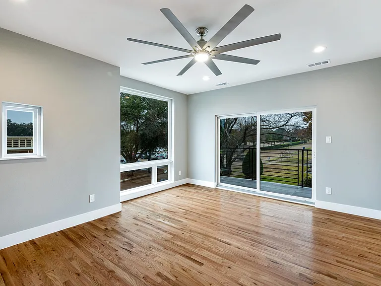 6249 Saint Moritz Ave — Photo 23