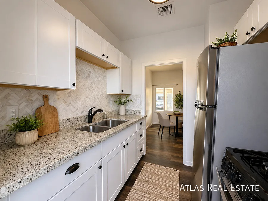 Modern North Phoenix Apartment | $775 Move-In Special — Photo 3