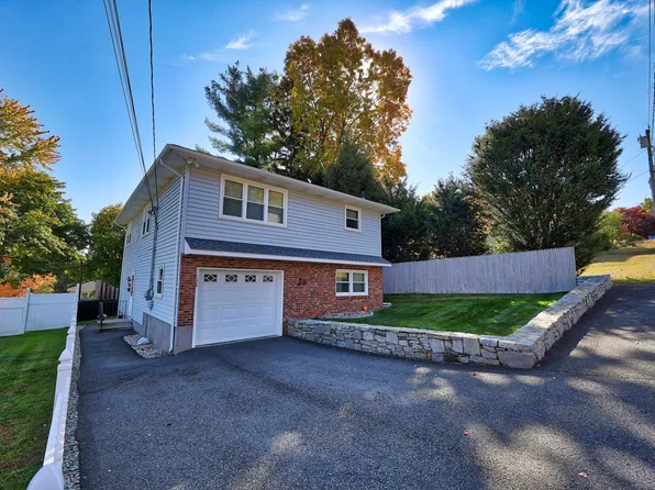 138 Monmouth Avenue, Waterbury, CT 06704