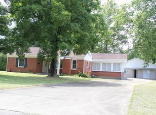 9002 Walter Ave, Louisville, KY 40229