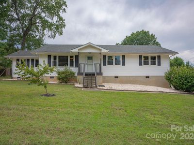 350 W Wilson Ave, Mooresville, NC, 28115