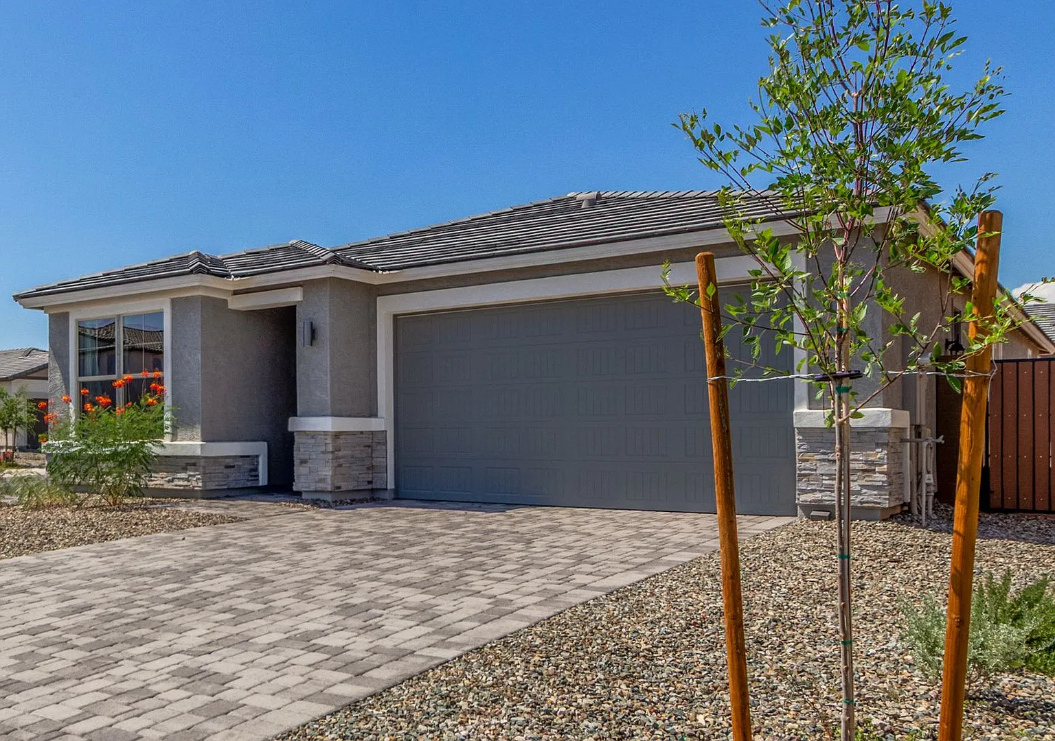 18434 E Camila Dr — Photo 2