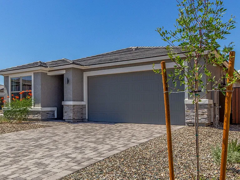 18434 E Camila Dr — Photo 2