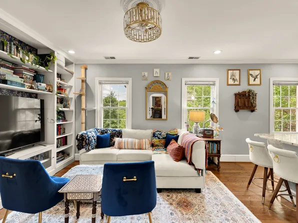 909 E St SE #5, Washington, DC 20003