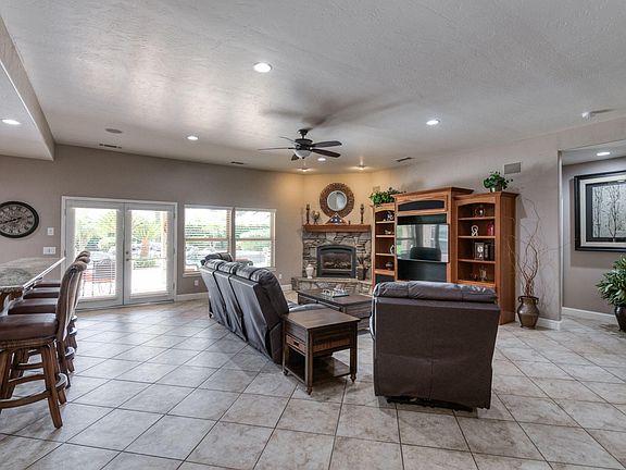 5th image of 4907 W Lakewood Court