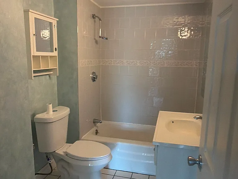 319 Smithfield Ave #2 — Photo 3