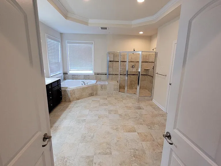 15406 Sir Edwards Dr — Photo 52
