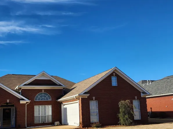1668 Bradford Ln, Bessemer, AL 35022