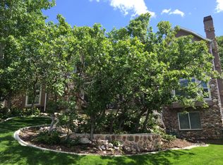 912 E Highland Oaks Dr, Bountiful, UT 84010