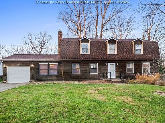 3rd image of 128 Woodbridge Dr