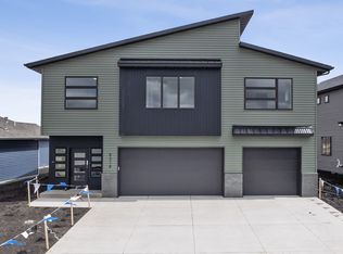 8318 61st St S, Horace, ND