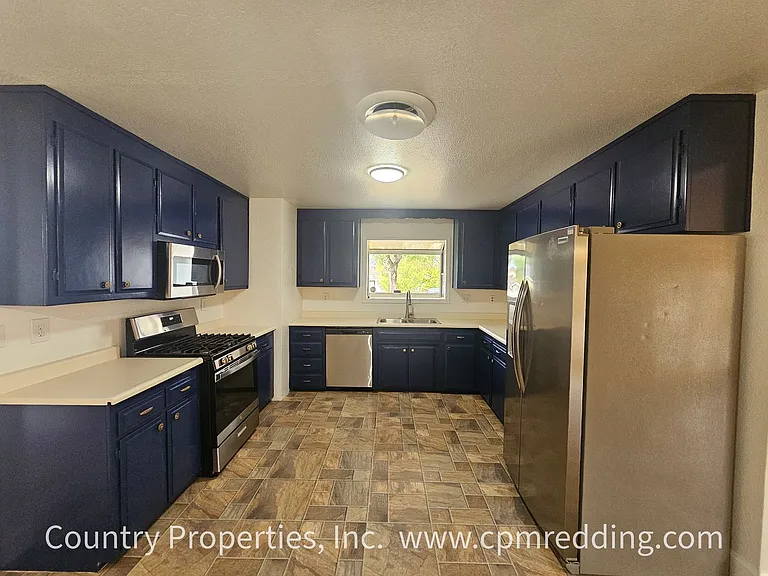 3320 Panorama Dr — Photo 10