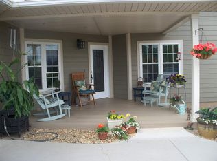 1425 Carty Ct, Parrottsville, TN 37843