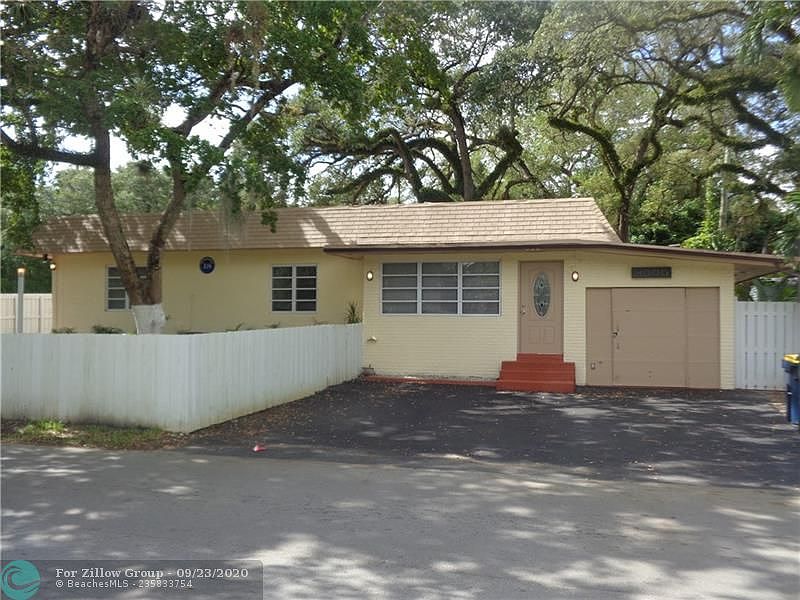 1st image of 5451 SW 40th Ave #4000