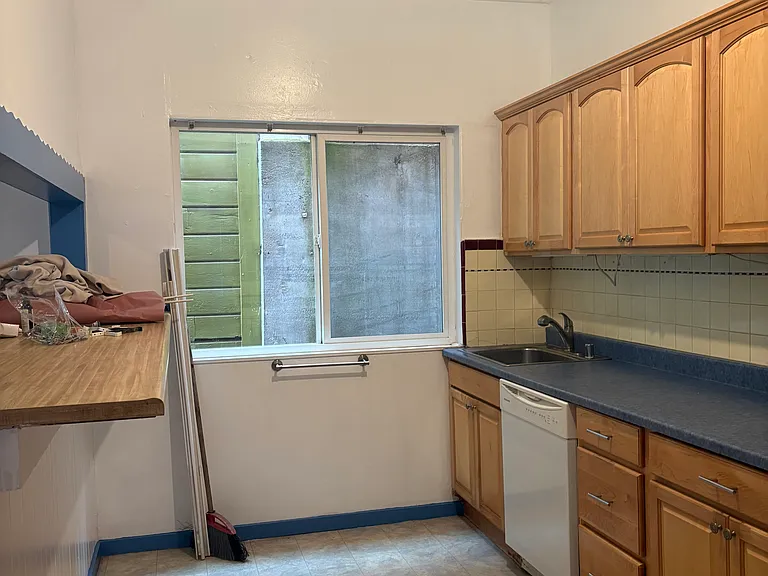 440 Holladay Ave — Photo 11