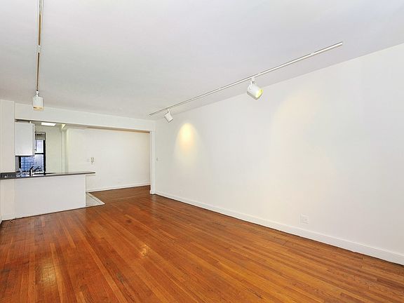 3rd image of 350 E 54th St APT 4F