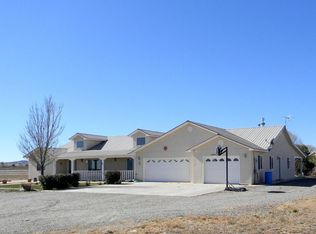 3 S Los Llanos Ct, Edgewood, NM 87015