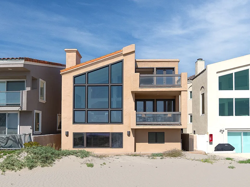 3265 Ocean Dr