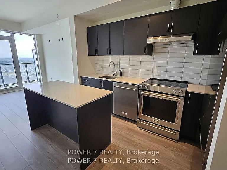 9000 Jane St #1620 — Photo 2